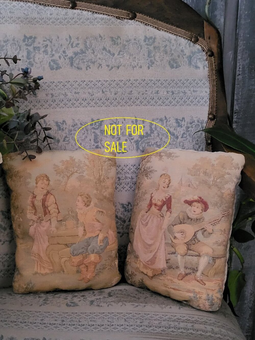 🎁 FREE WITH PURCHASE - NOT FOR SALE (see description) Vintage Tapestry Pillows